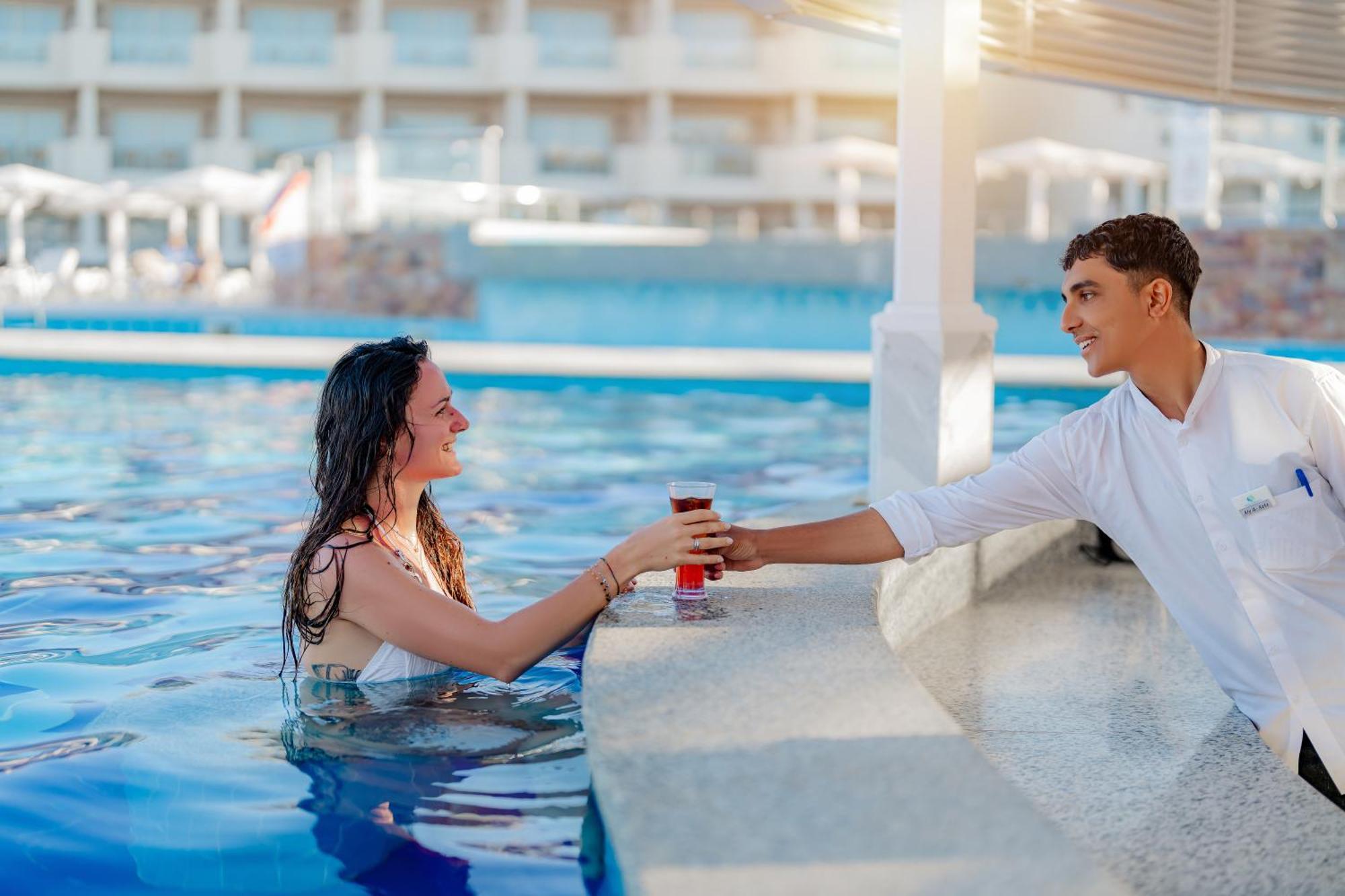 Sirena Beach Resort & Spa 마사 알람 외부 사진